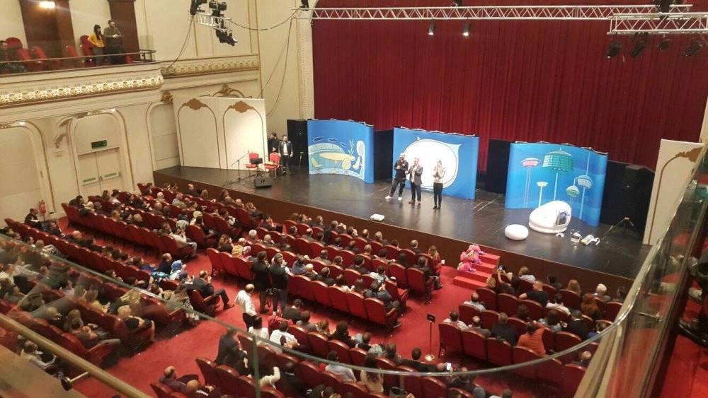 Evli ve Zavallı’dan muhteşem prömiyer 3